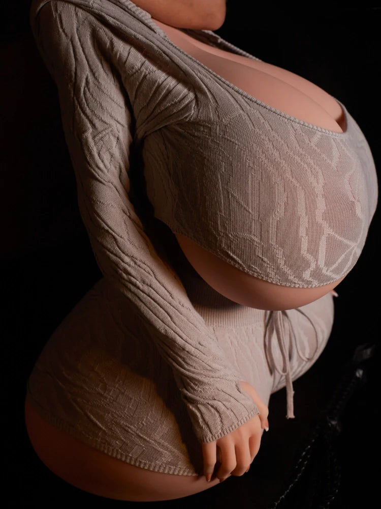H2-Cinnamon- SSBBW TPE Torso Sex Doll with Huge Breasts Climax Doll Classic｜(94.8lbs)